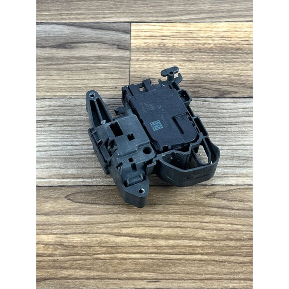 Maytag Washer Model MHW5630HC0 Door Latch Lock Assembly - Picture 10 of 10